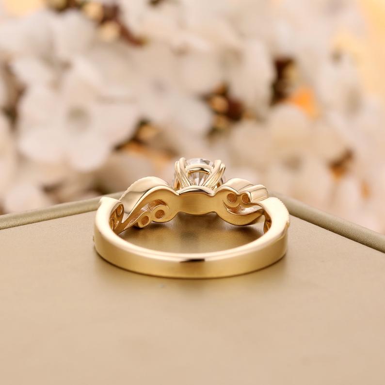 Vintage Moissanite Engagement Ring