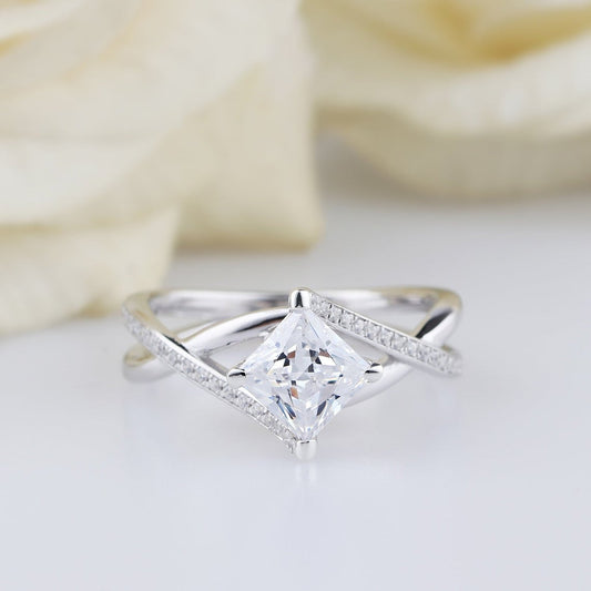 princess cut moissanite ring