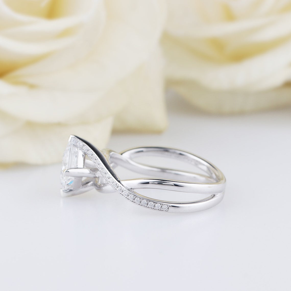 1 carat princess cut moissanite engagement ring