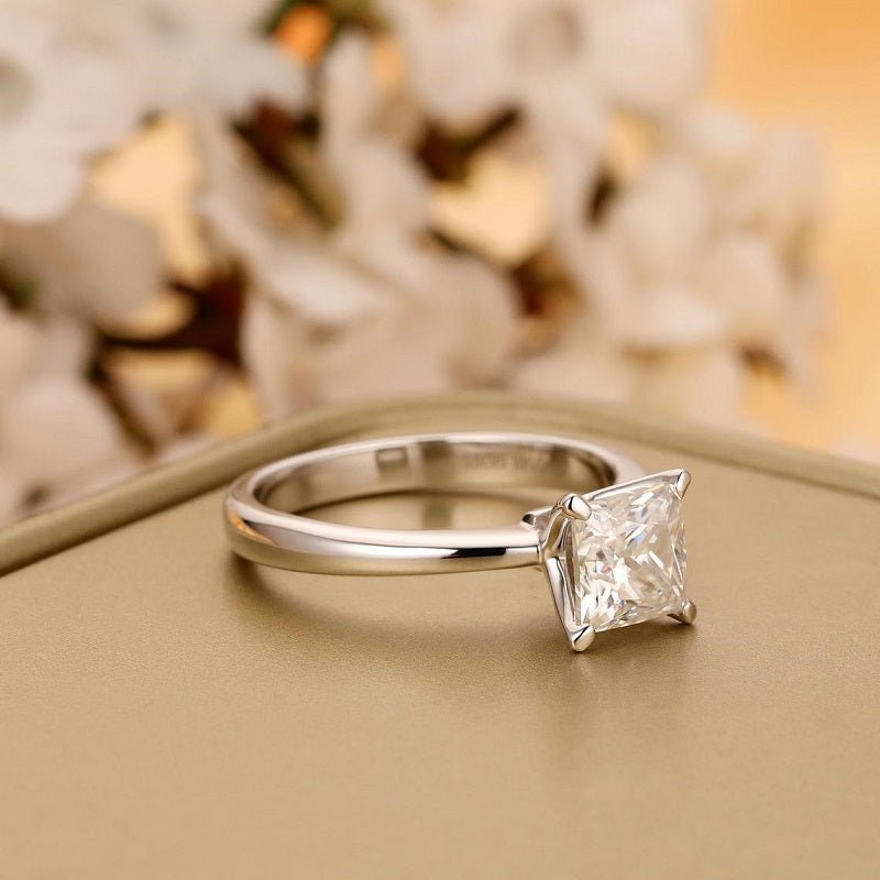 1 carat princess cut moissanite ring